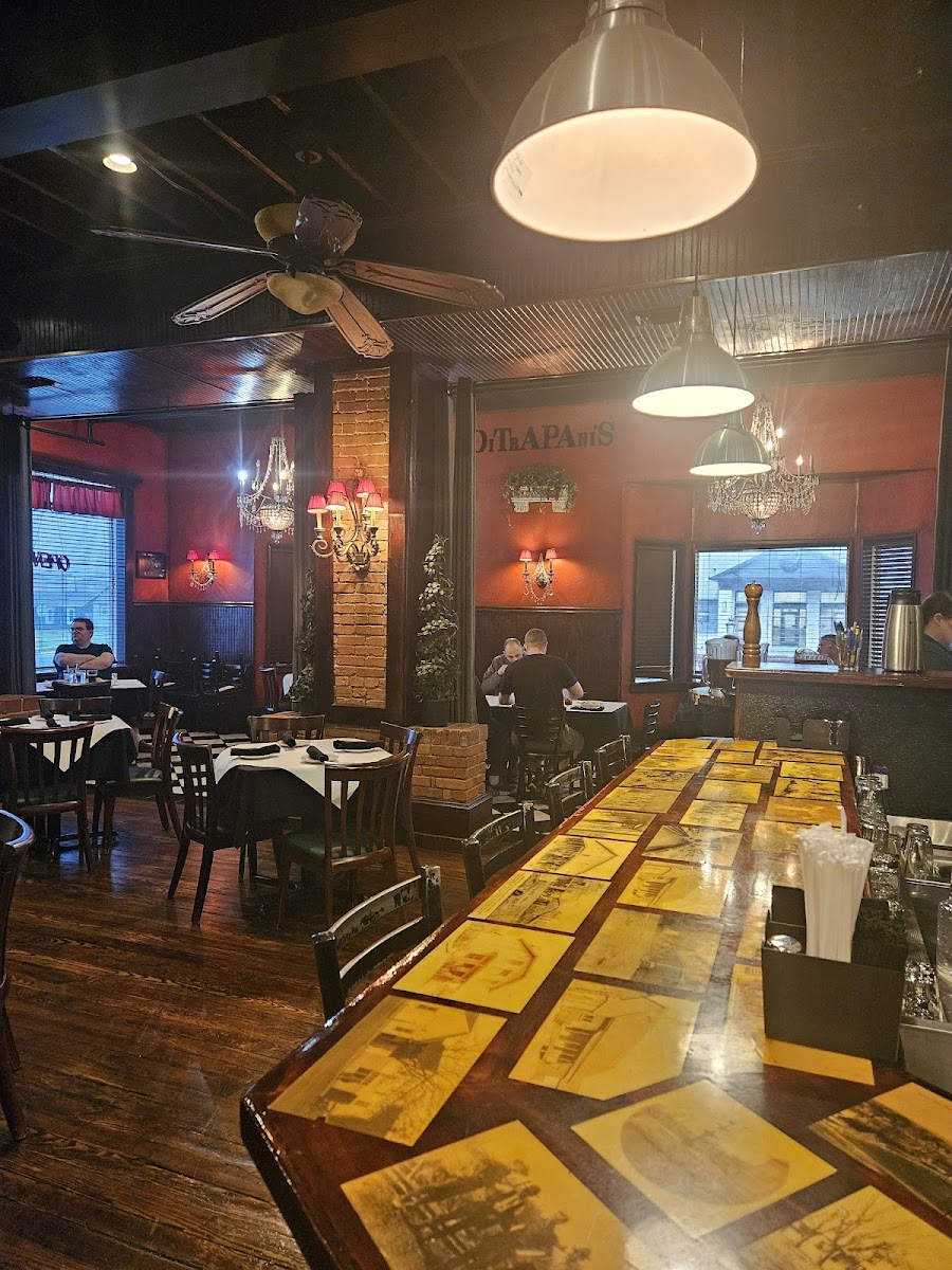Benton Square Restaurant & Lounge Photos 2
